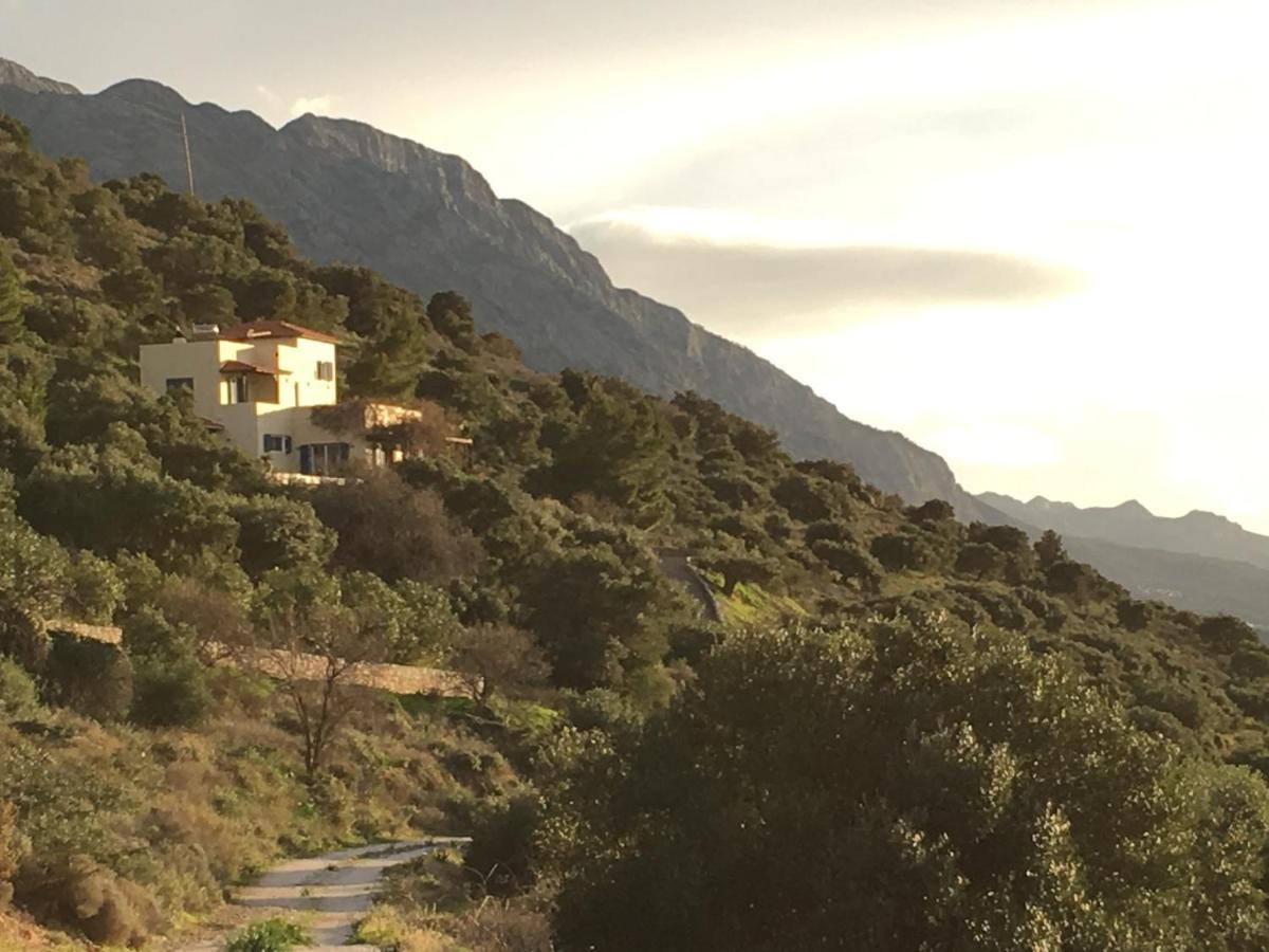 Villa Lir Tholos  Εξωτερικό φωτογραφία